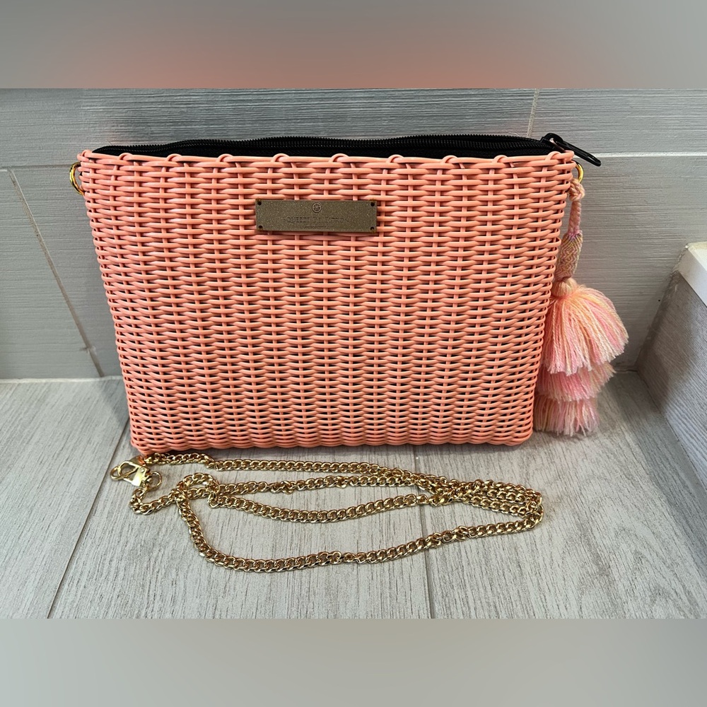 NWT Squeeze de Citron Large Lemon Drop Peach Woven Clutch with Gold Chain